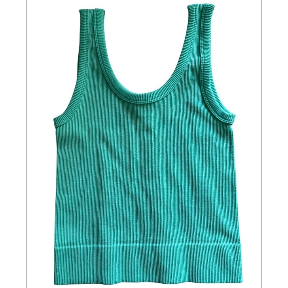 HYFVE Stretchy Ribbed Tank Top NWOT